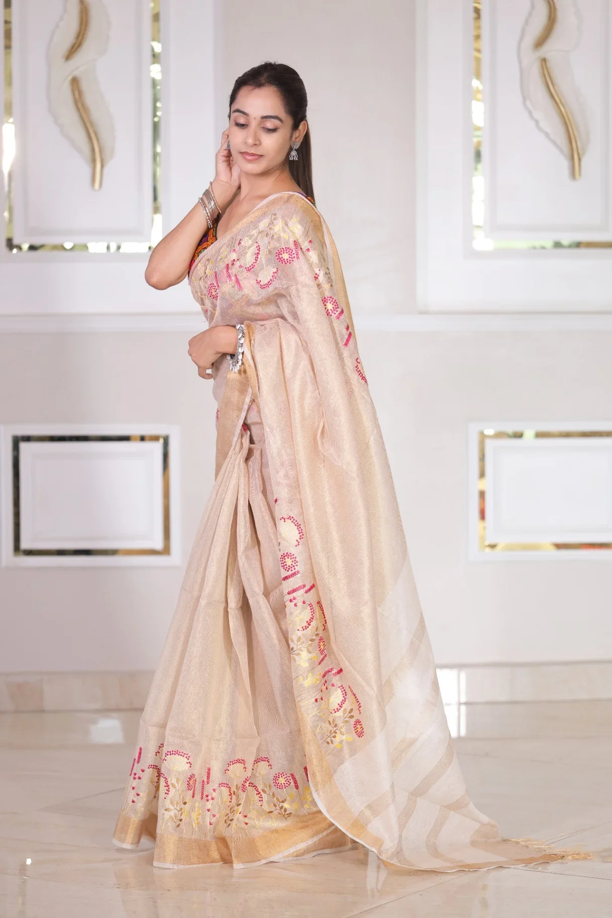 Tissue Linen Saree with Floral Motifs - Image 3