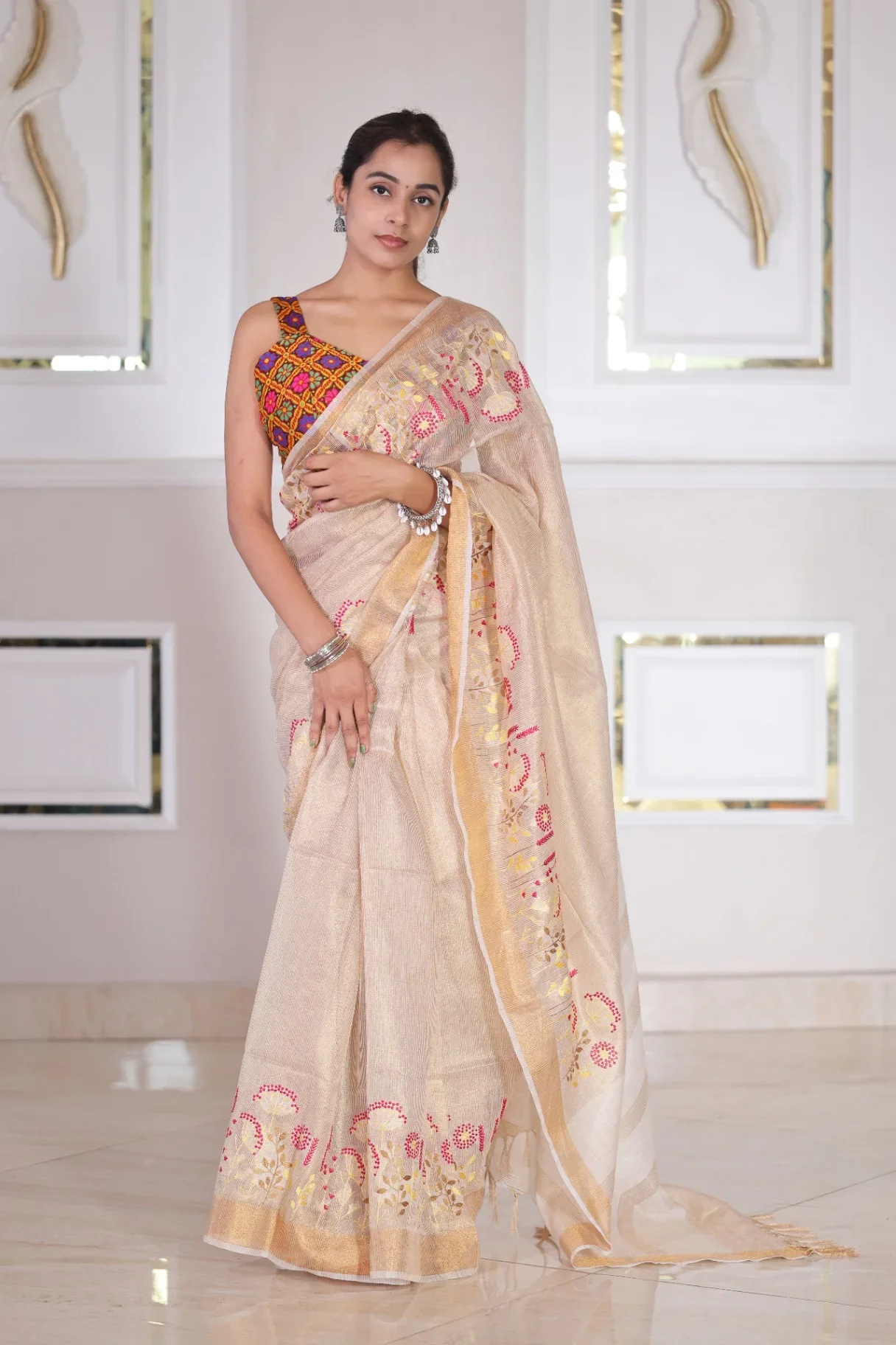 Tissue Linen Saree with Floral Motifs - Image 2