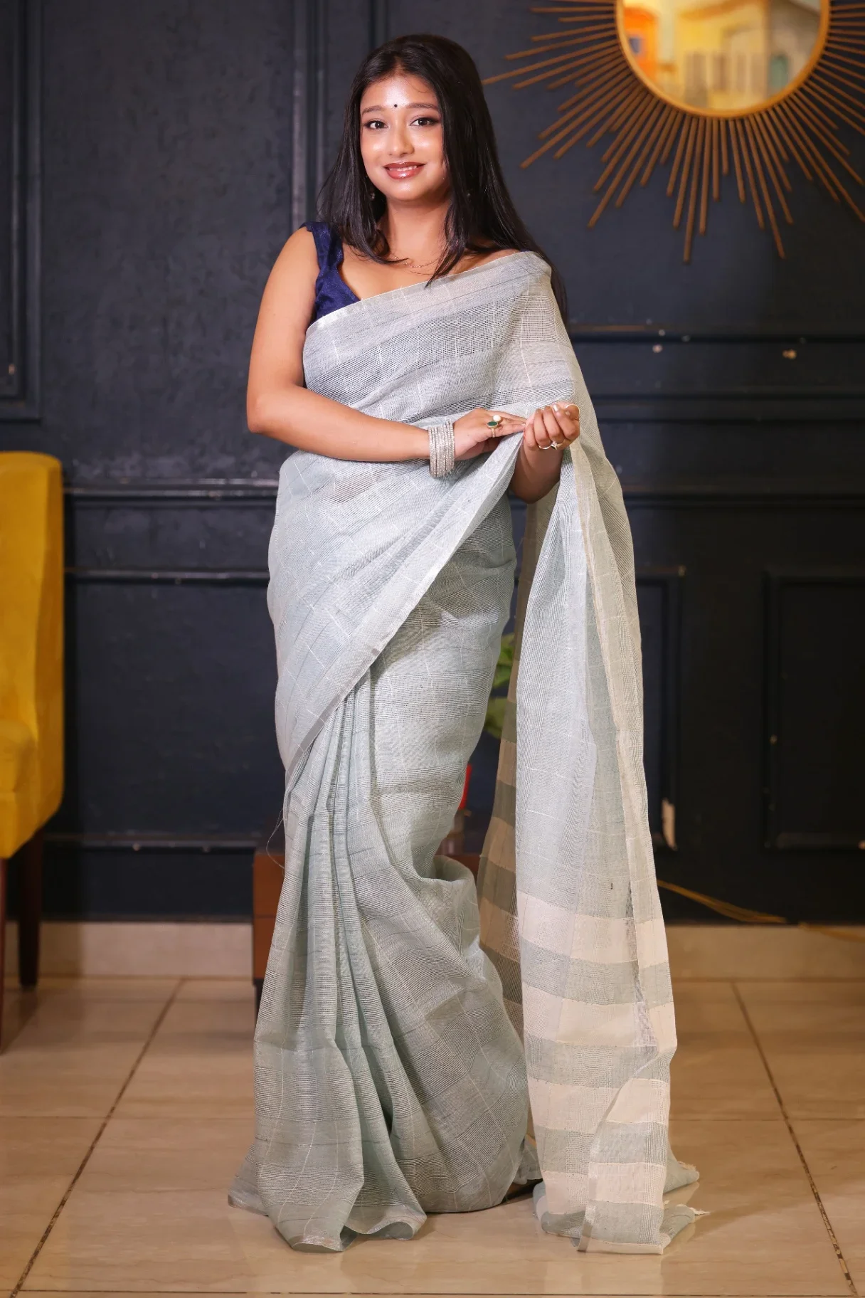 Sage Green Premium Pure Linen Handloom Saree - Image 2