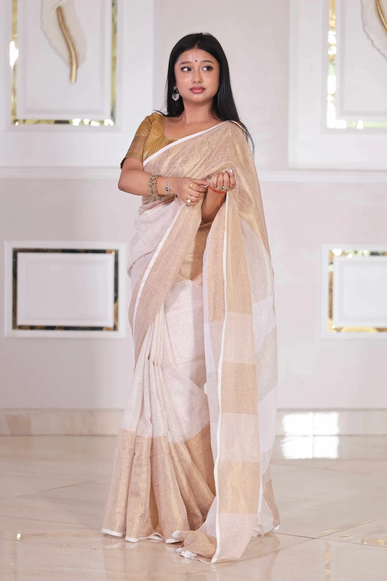 The Golden Opal Tissue Linen Saree - Image 2